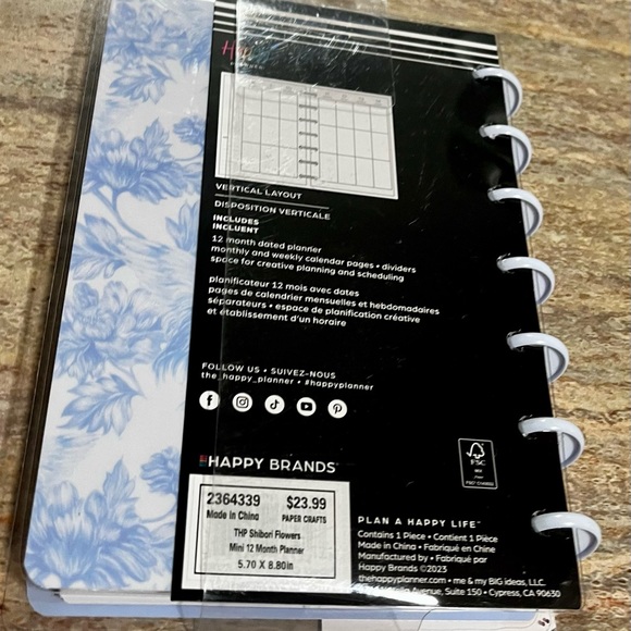 New Happy Brands 12-months 2024-2025 planner - Picture 8 of 8